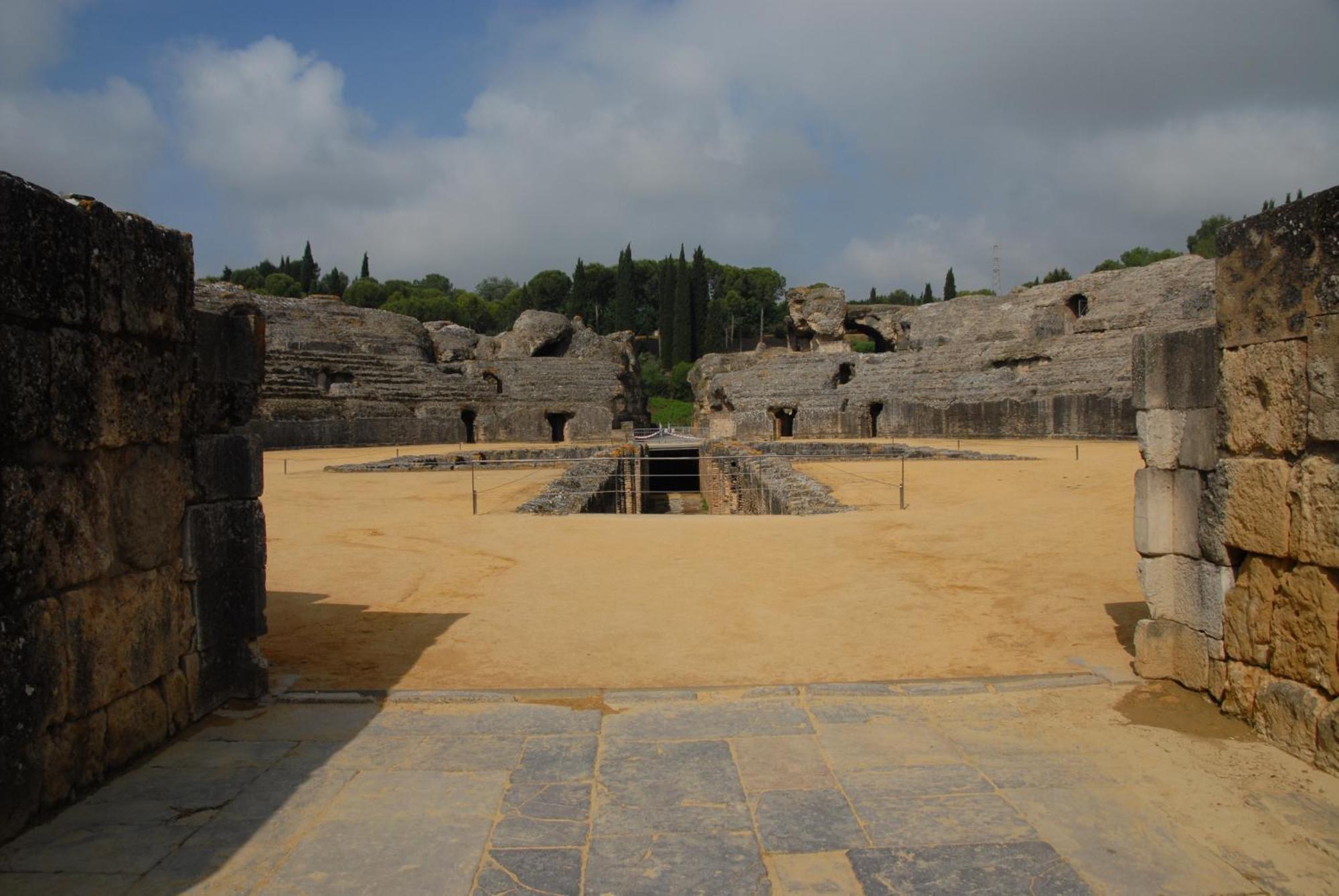 Hotel Anfiteatro Romano Santiponce Exterior foto