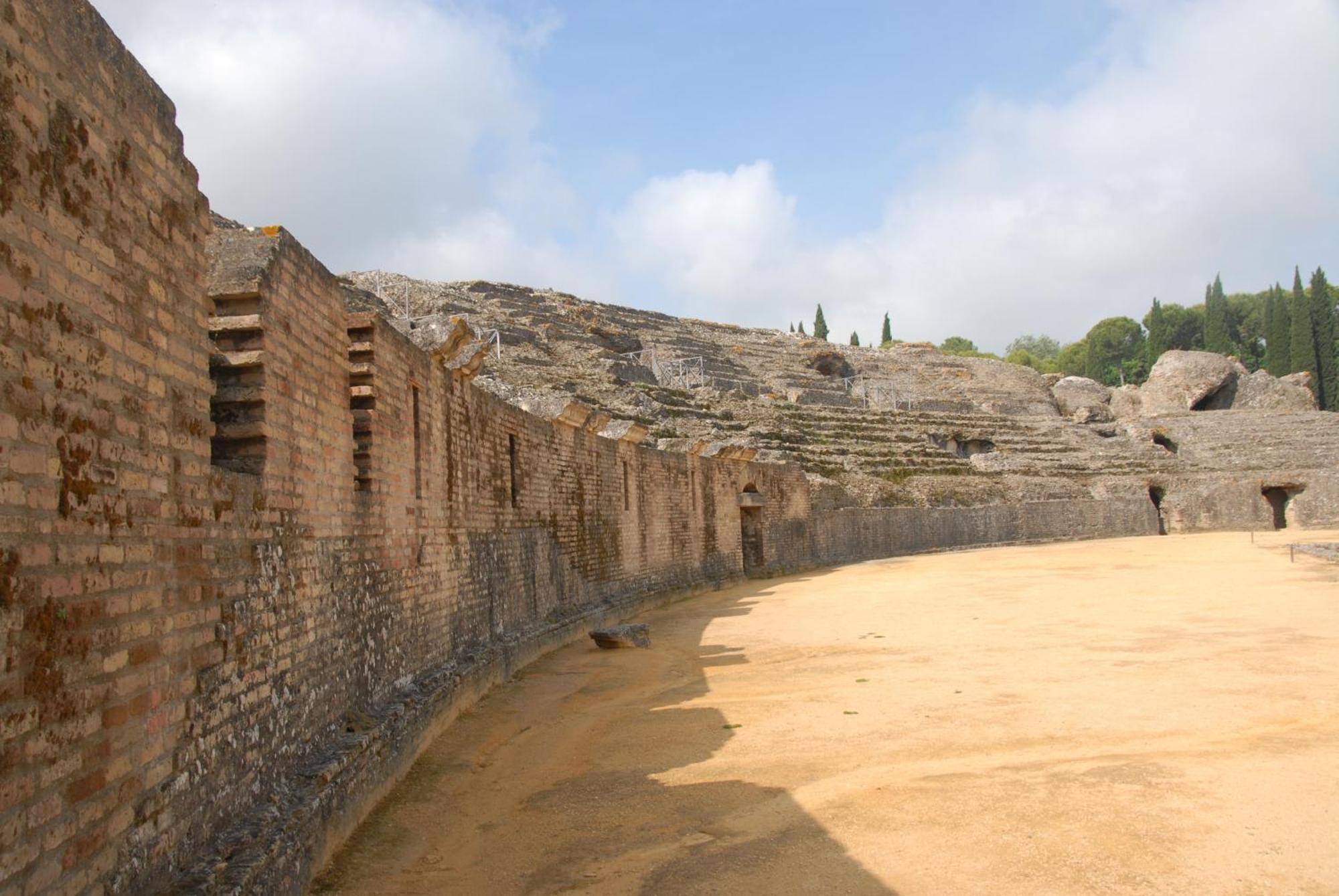 Hotel Anfiteatro Romano Santiponce Exterior foto